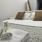 Kennedy Family Apts 아파트