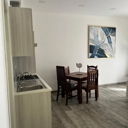 Kennedy Family Apts Apartman *